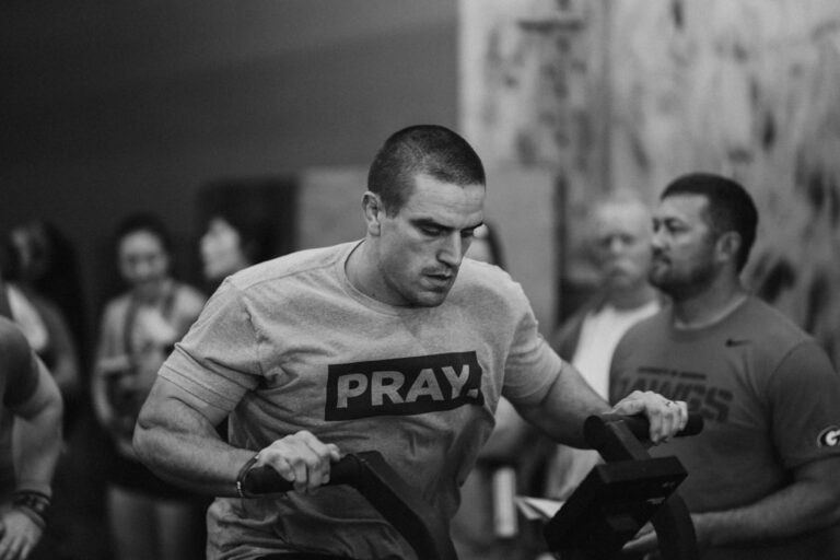 Crossfit w Wilanowie – czym się różni od innych treningów siłowych?