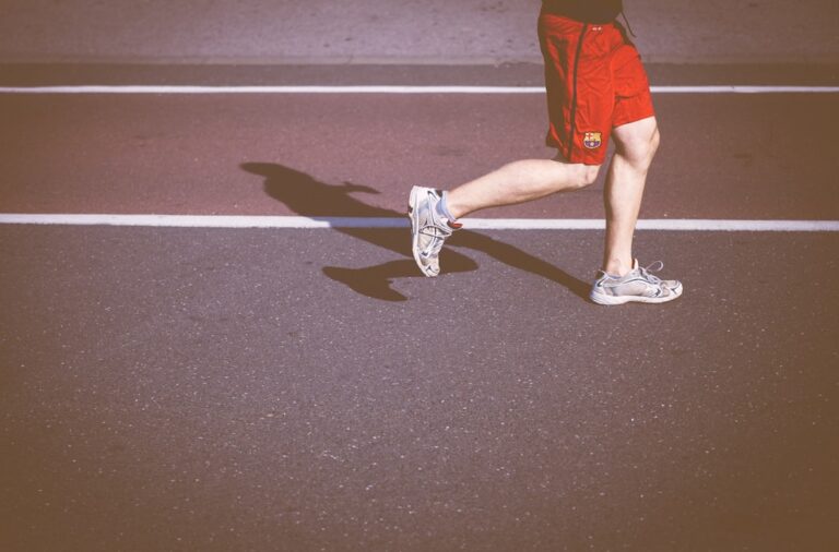 Zdrowe odżywianie dla sportowców amatorów - co jeść przed i po treningu?