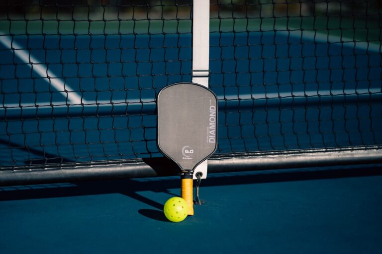 Padel dla początkujących - zasady gry i jak zacząć?