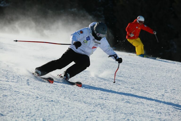 Gdzie uprawiać sporty zimowe w Polsce? Poradnik dla narciarzy i snowboardzistów