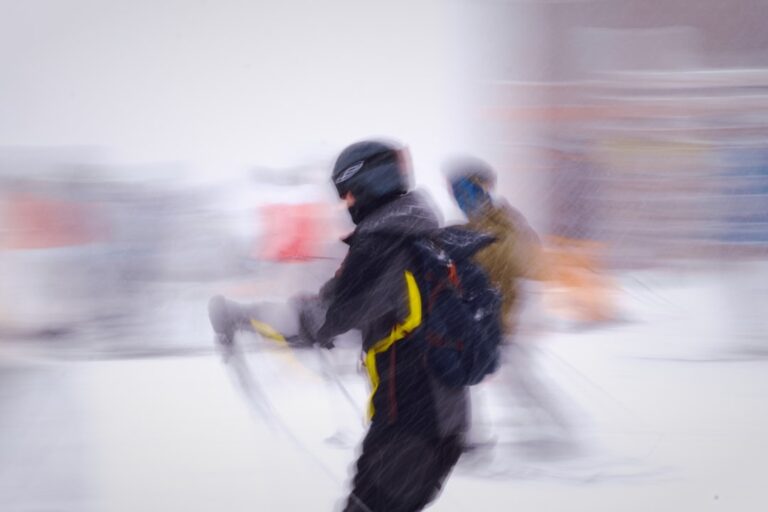 Sporty zimowe - poznaj korzyści i wybierz najlepszą dyscyplinę dla siebie!